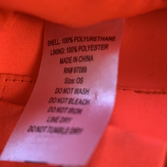 Cute little neon coral box purse from dELiA*s - Picture 3 of 8